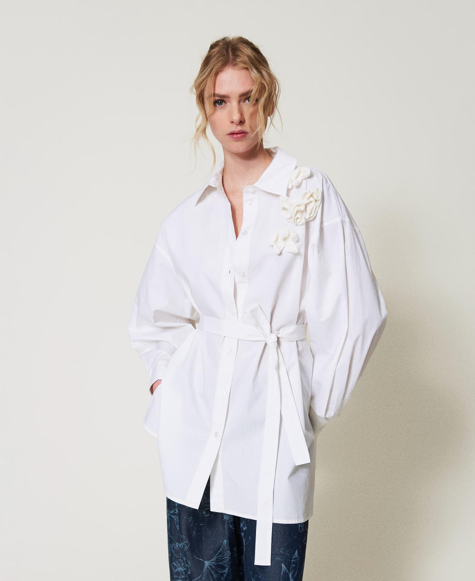 MYFO long shirt with crochet flowers