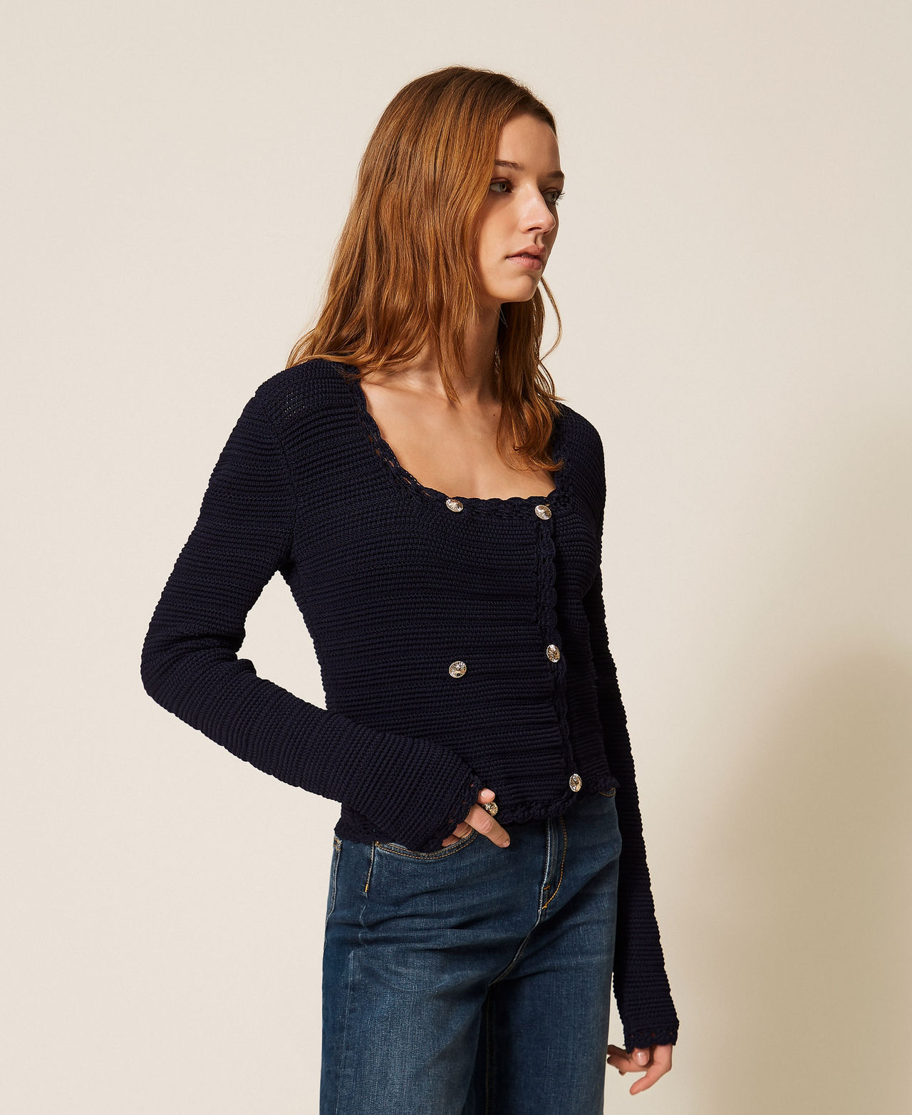 Strickjacke mit H&auml;keleinsatz Blue Light Frau 261TP3070_13172_02