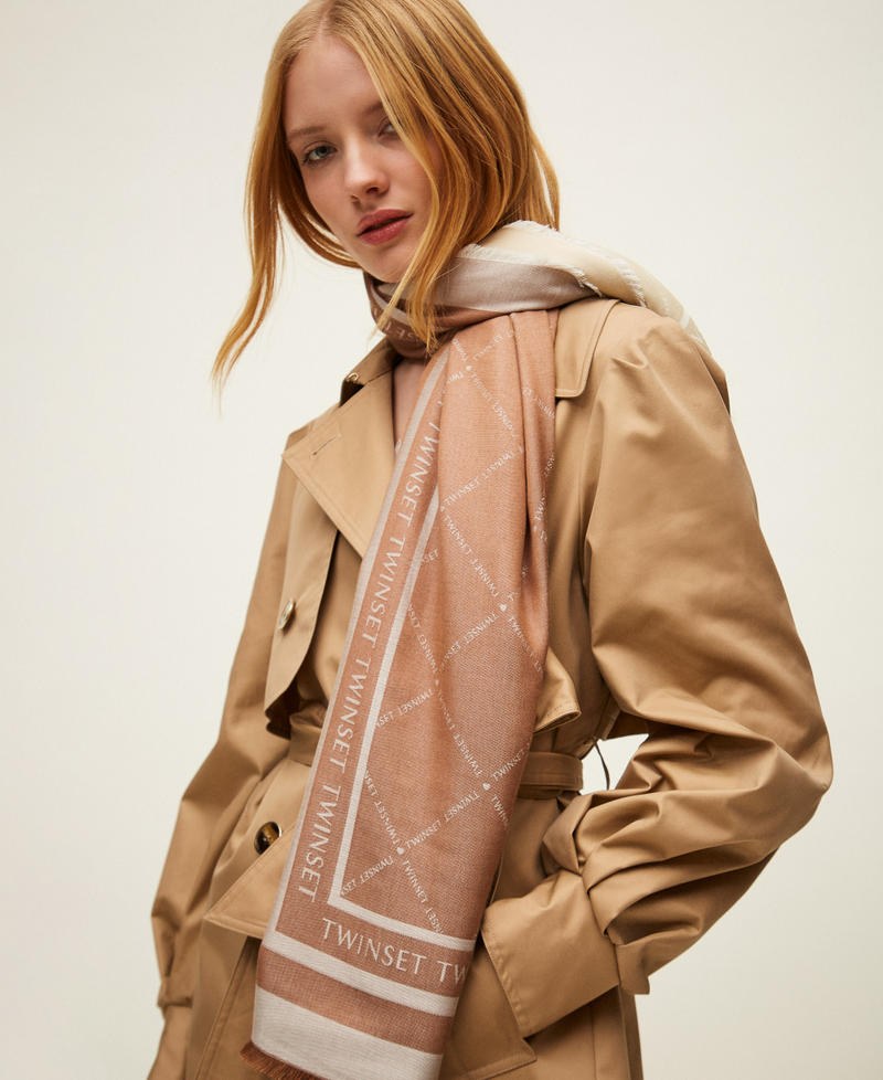 Jacquardtuch mit Logos Jacquard-Braun &bdquo;Bubinga Wood&ldquo;/Delicated Sand Frau 261TA4310_13275_T0