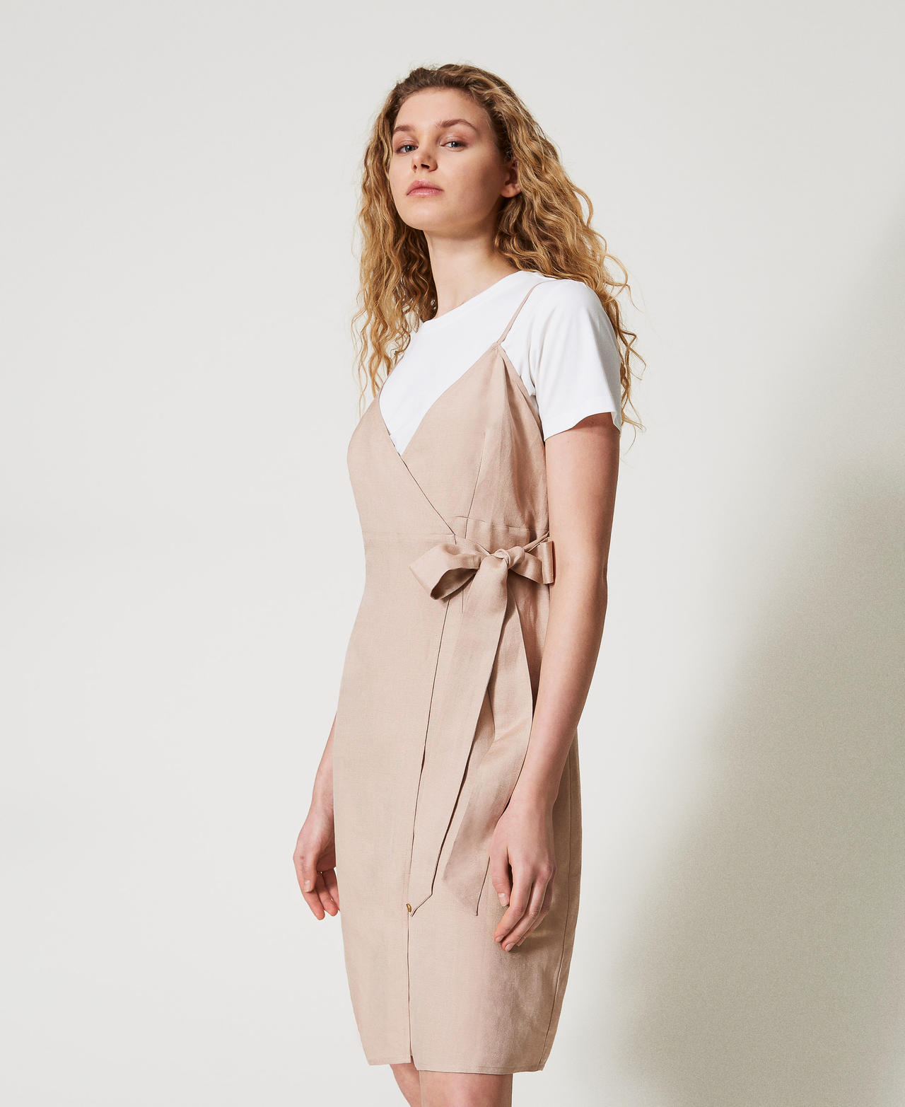Linen blend midi dress Two-tone Rose Desert/White Cloud Woman 251LL2BEE_12246_02