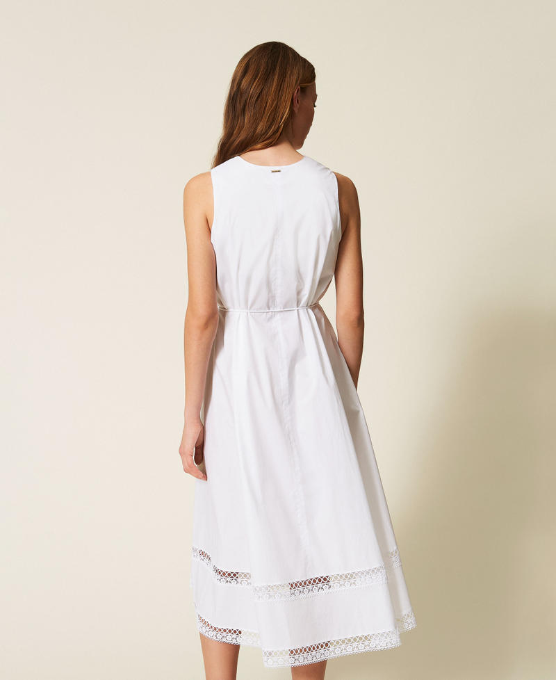 Langes Kleid aus Popeline mit Stickerei Wei&szlig; Frau 261TT2250_00001_03