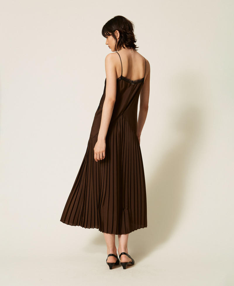 Cr&ecirc;pe de Chine and lace long dress Two-tone Darkness Brown/Black Woman 262TP2060_13853_03