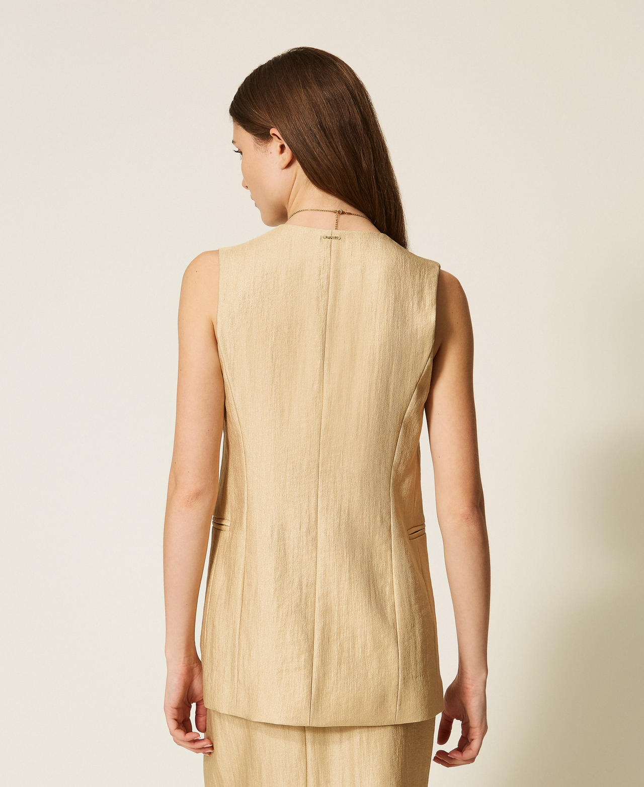 Laminierte Weste mit Schn&uuml;ren Golden Beige Frau 261TT2532_13506_03