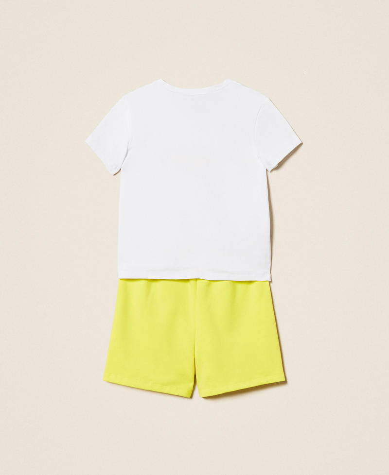 T-shirt pour fille avec broderie et short en molleton
