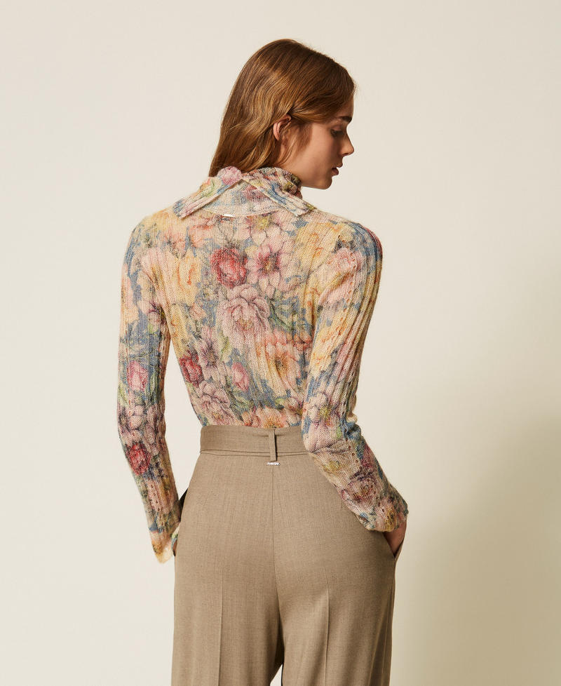 Rollkragenpullover mit Print Flowers Indigoblau / Multicolor Frau 262TT3401_14099_03