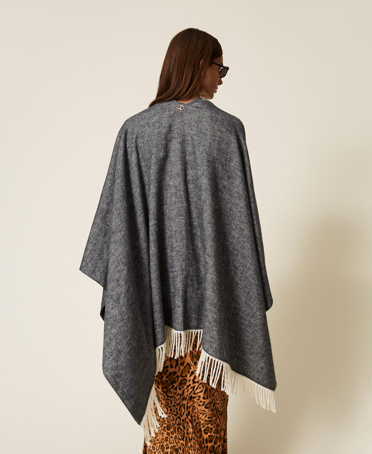 Wool cloth poncho with fringes Classic Blue Woman 252TO5040_11956_03