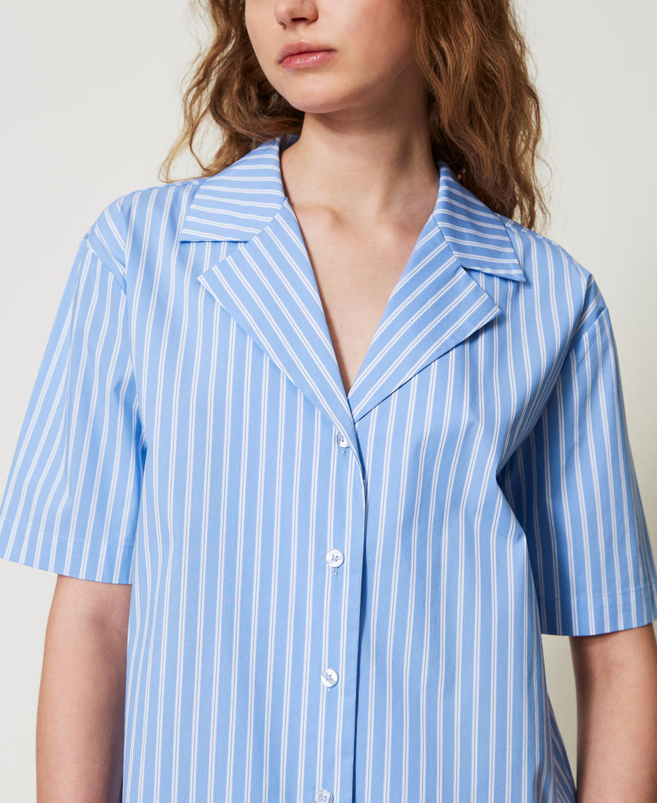 Camicia da notte a righe