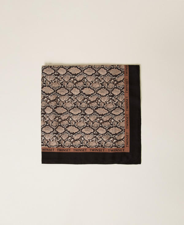 Kefiah with logo and animal print