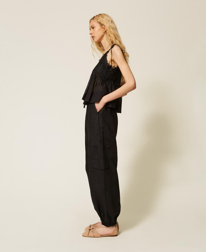 Pantaloni joggers in lino e sangallo Nero Donna 261TT2121_00006_02