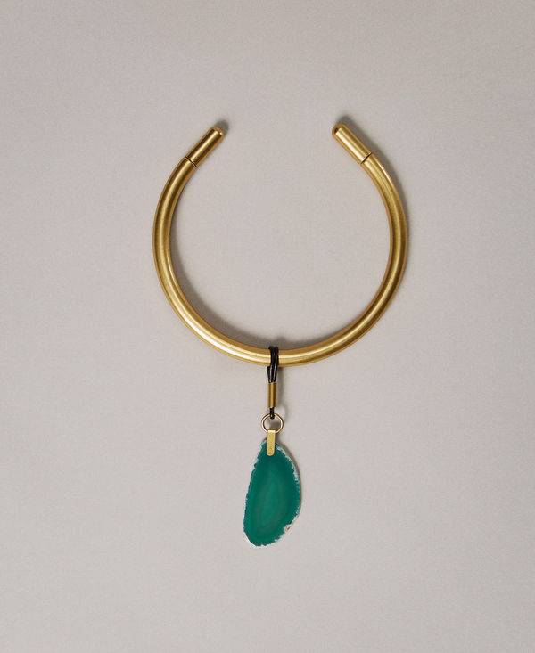 Collar gargantilla con pedrería