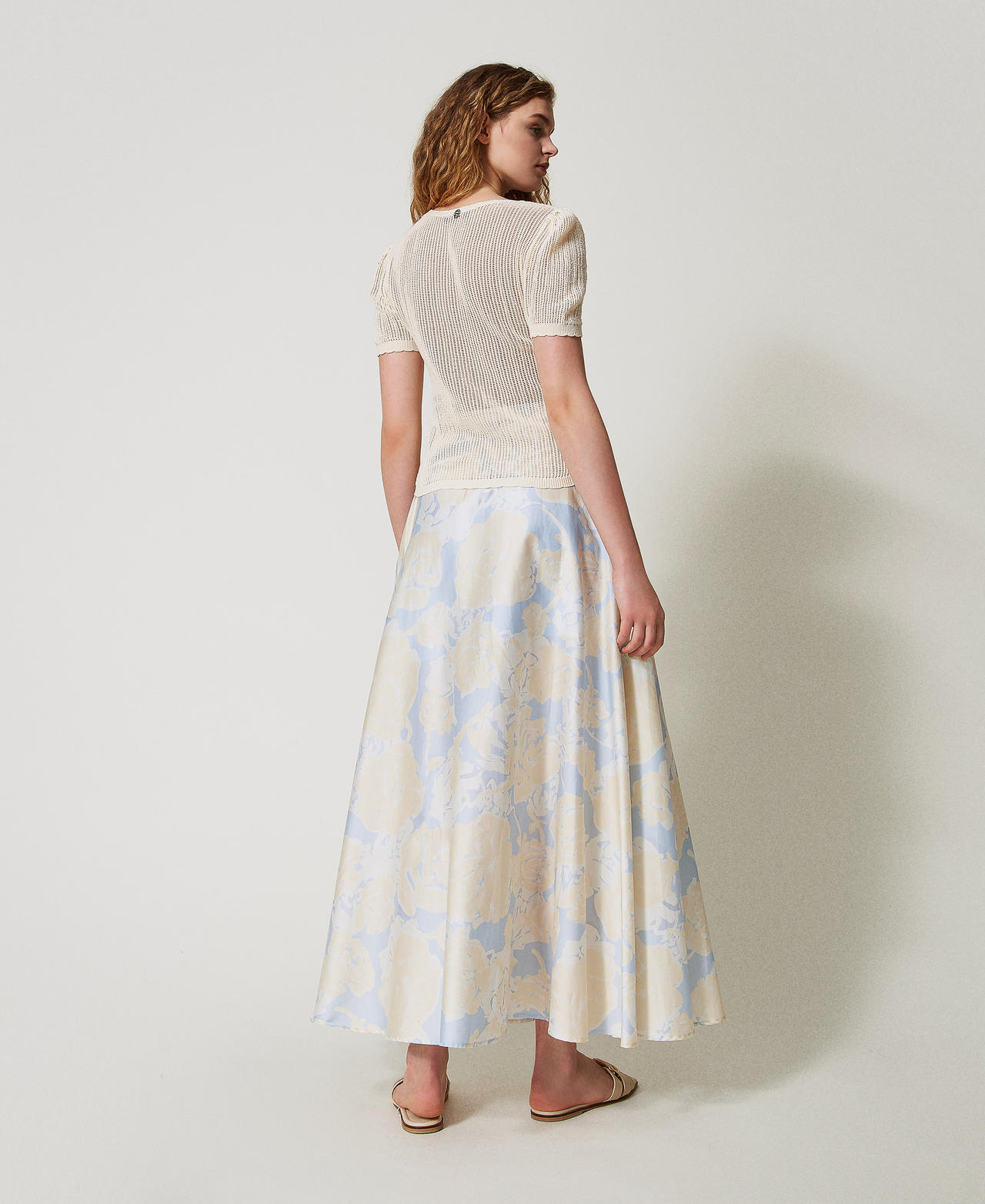 Maxirock mit Rosenprint "Blue Tear Roses"-Azur Frau 251AX2036_12435_02