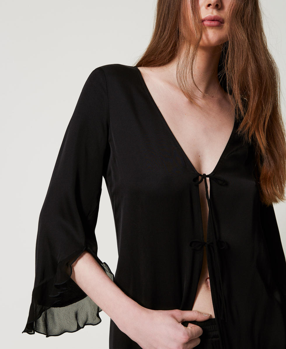 Herrenm&auml;&szlig;iger Pyjama aus Satin Schwarz Frau 251LL2MAA_00006_04