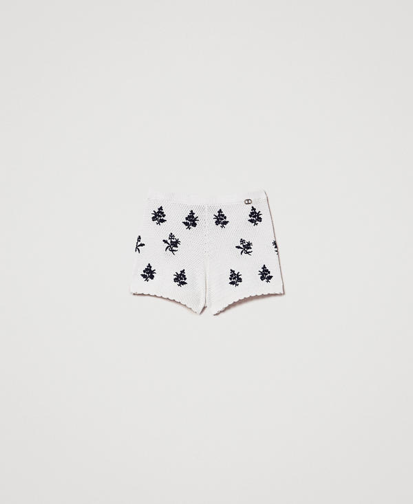 Shorts in maglia con ricami a fiori