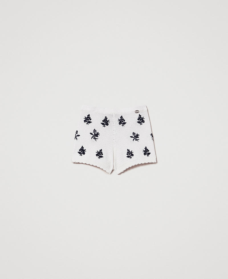 Knit shorts with floral embroidery Snow White Black Embroidery Woman 251TT3251_12452_S0