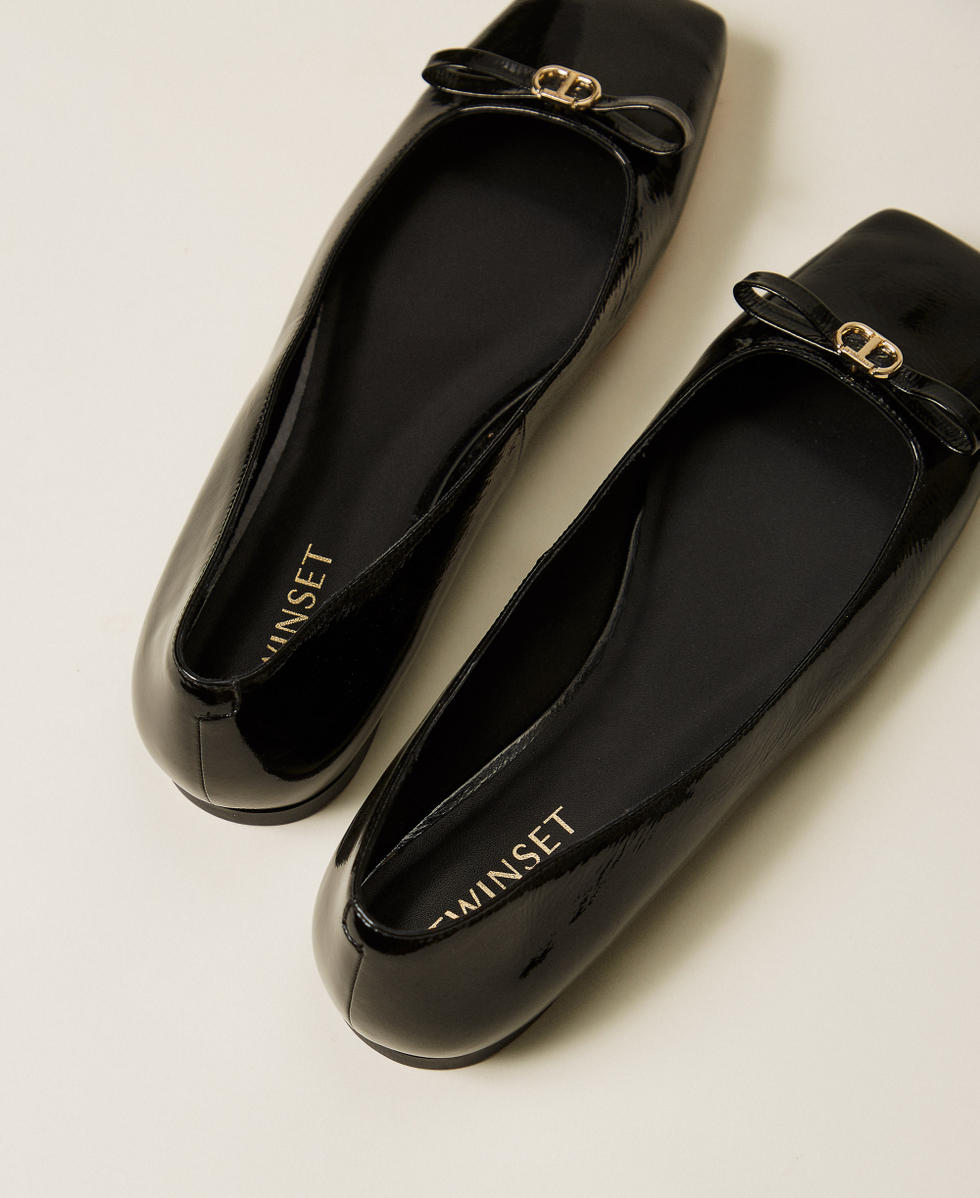 Lackballerina mit Schleife Schwarz Frau 252TCP244_00006_03