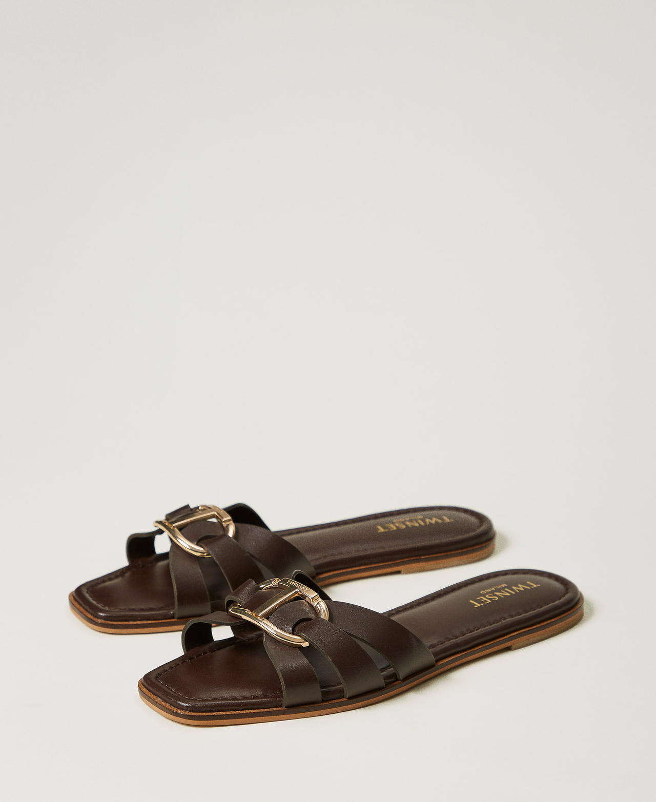 Leather slides with Oval T Chocolate Lab Woman 251TGT090_10780_02
