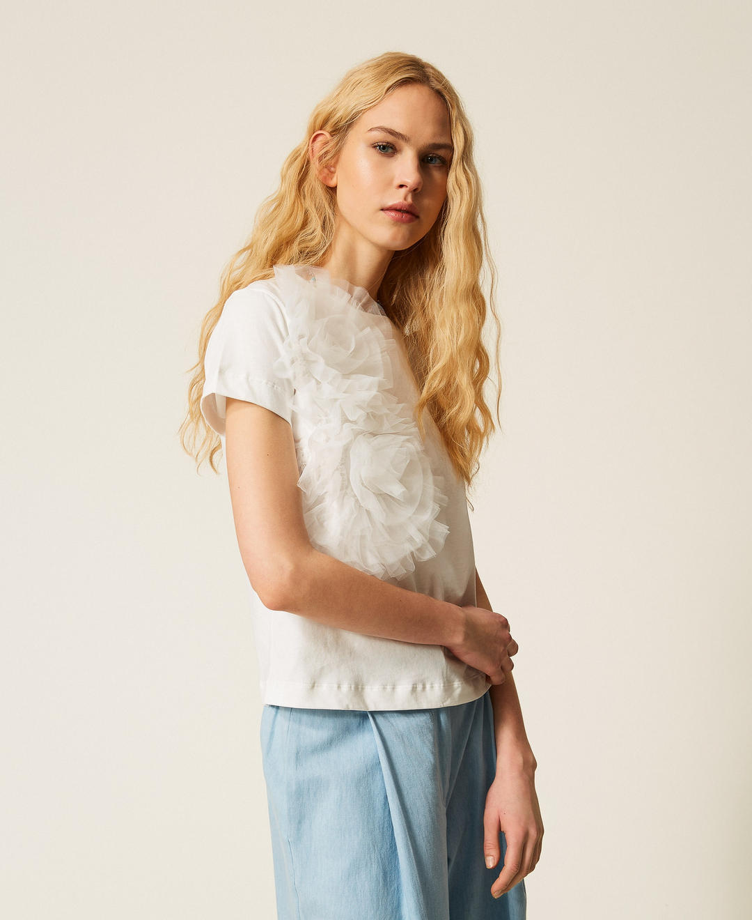 T-shirt regular avec fleurs en tulle