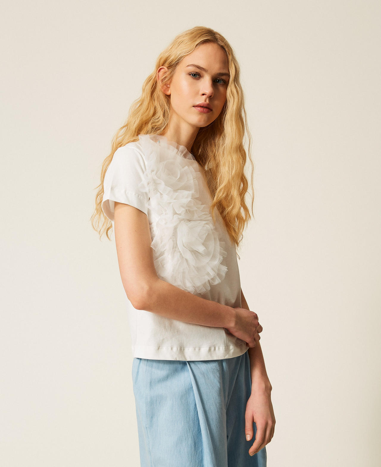 T-shirt regular avec fleurs en tulle