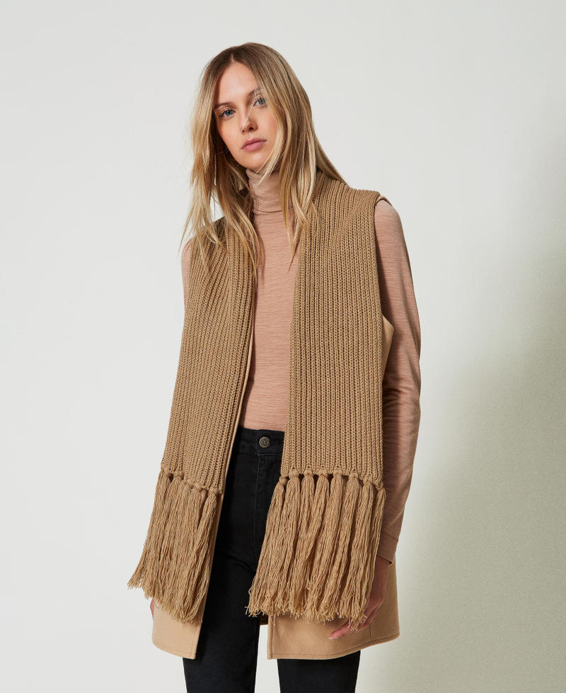 Chaleco de pa&ntilde;o con flecos Marr&oacute;n &laquo;Sandy Brown&raquo; Mujer 242TO5381_11754_01