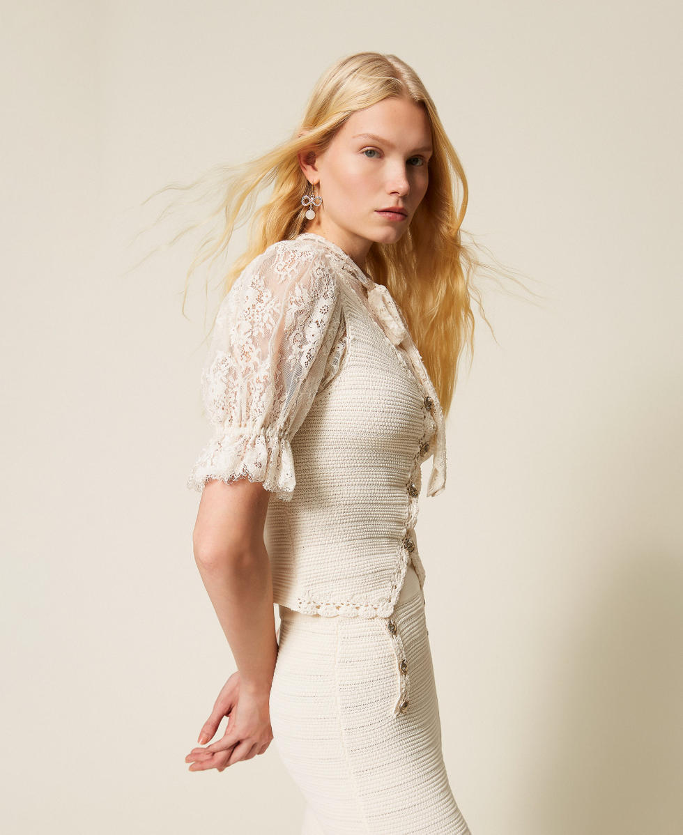 Gilet en maille avec crochet Beige &laquo;&thinsp;Parchment&thinsp;&raquo; Femme 261TP3077_07222_02