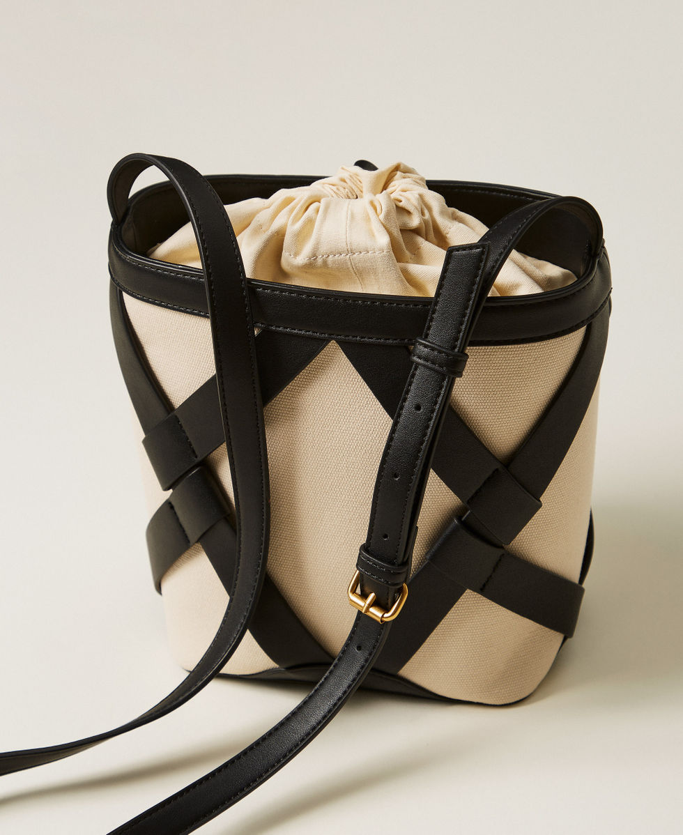 Beuteltasche aus Canvas Zweifarbig Perlmuttwei&szlig; / Schwarz Frau 261TB7270_02711_03
