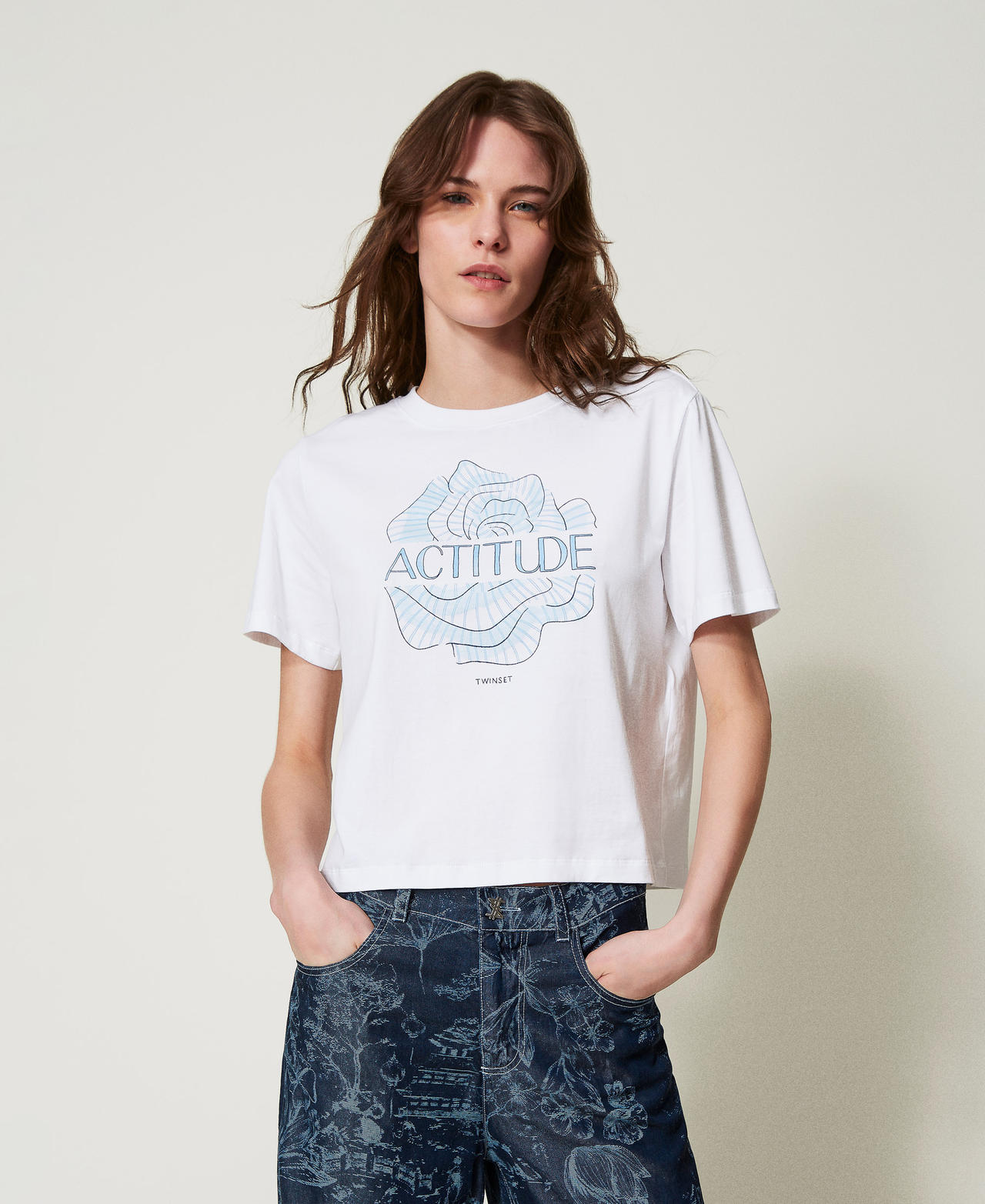 Printed and embroidered T-shirt Papers/Actitude Rose Print Woman 251AX2120_12457_01