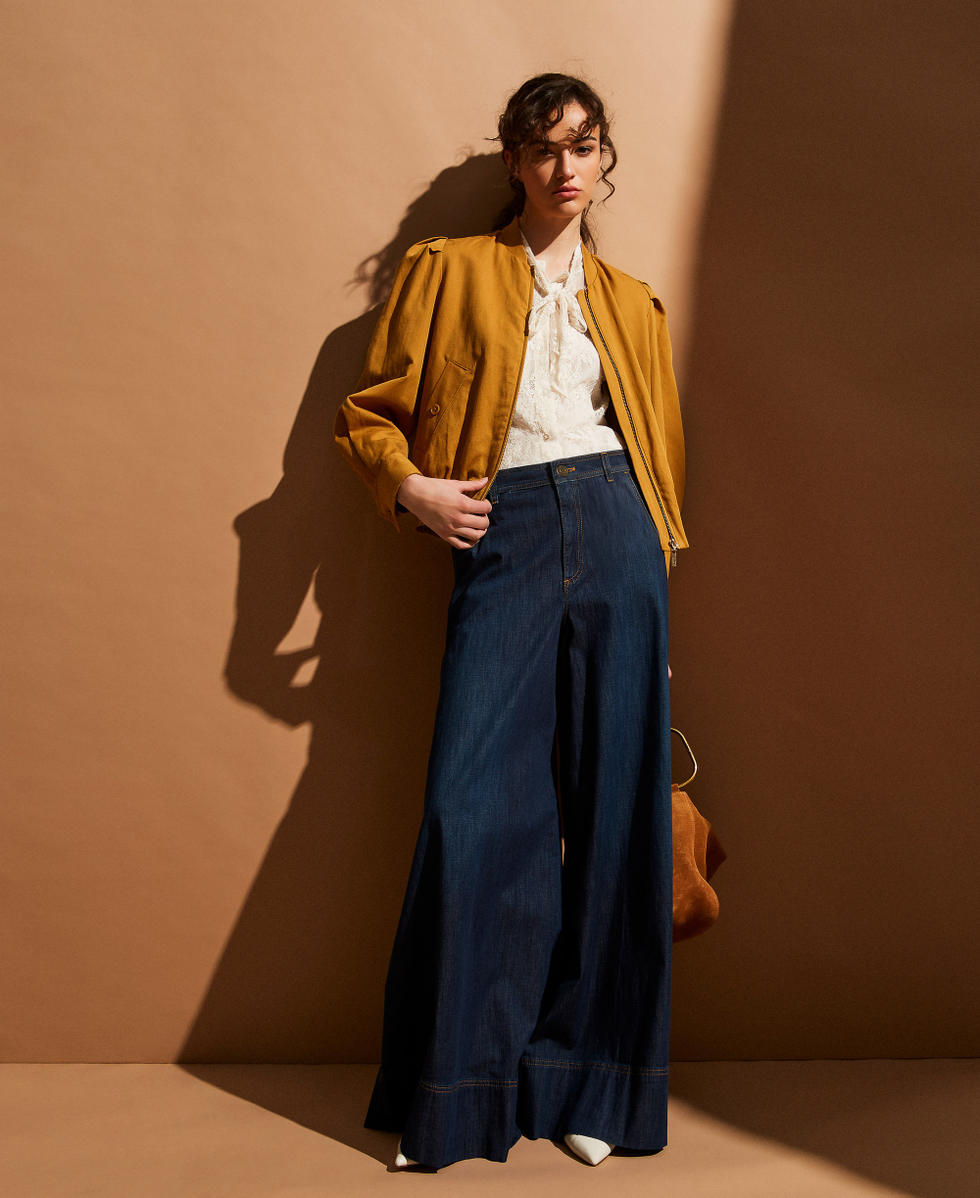 Palazzo jeans with stitching