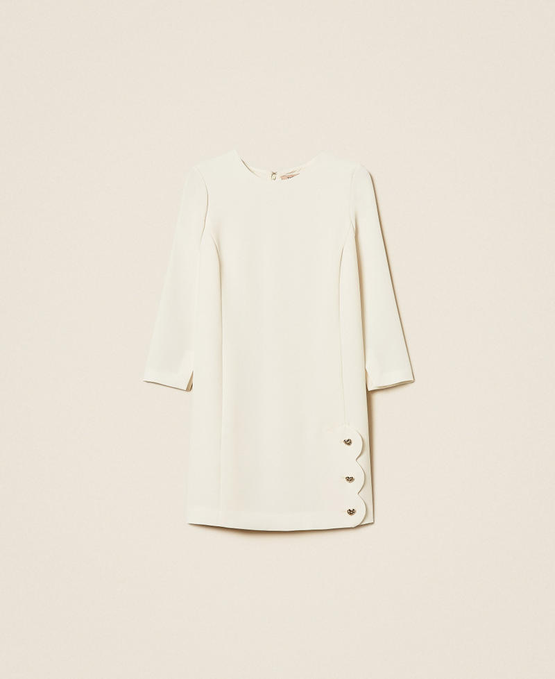 Kurzes Kleid aus Cr&ecirc;pe mit Herzknopf Perlmutt Frau 262TP2045_00059_S0