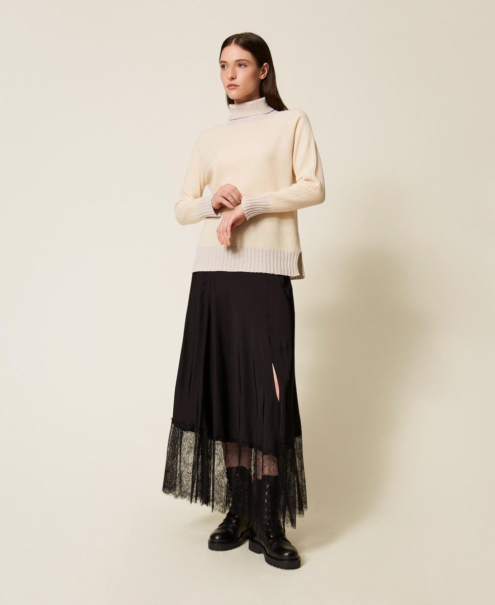 Satin midi skirt with lace