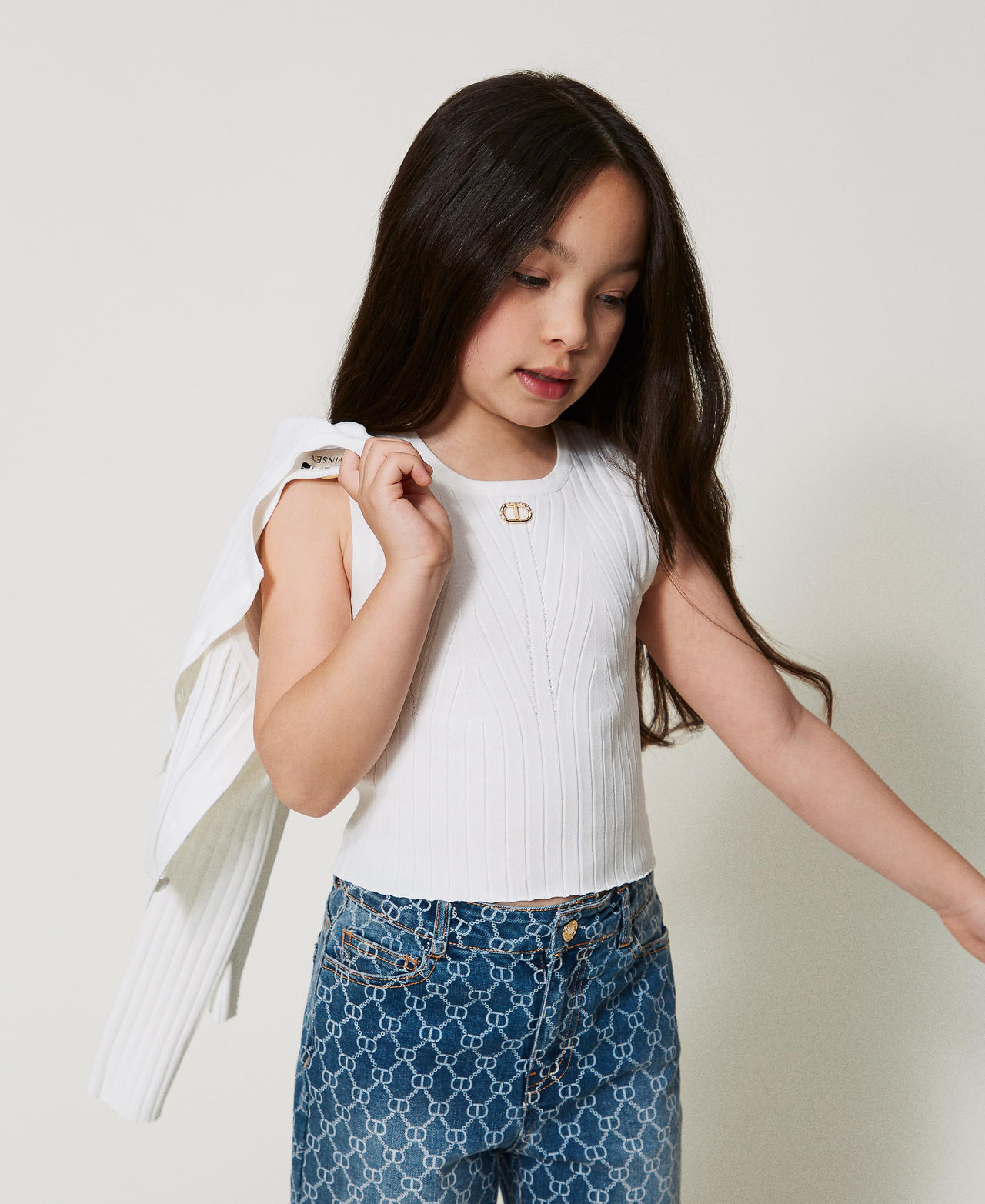 Rib knit top with Oval T "Ice" White Girl 251GJ3404_00808_01
