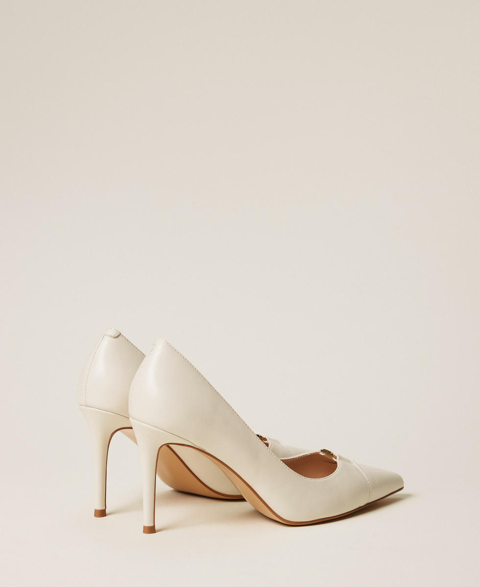 Hohe Pumps aus Leder Lilie Frau 261TCP030_00381_03