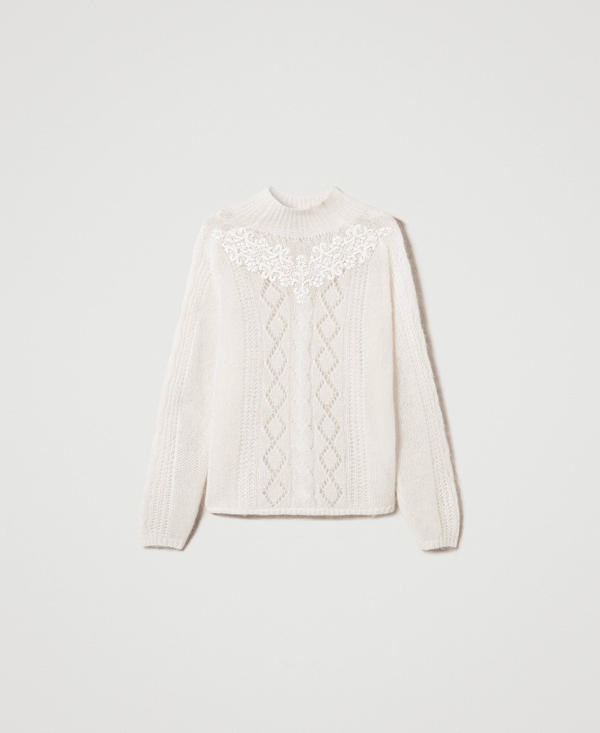 Stehkragenpullover aus Wolle und Mohair mit Spitze