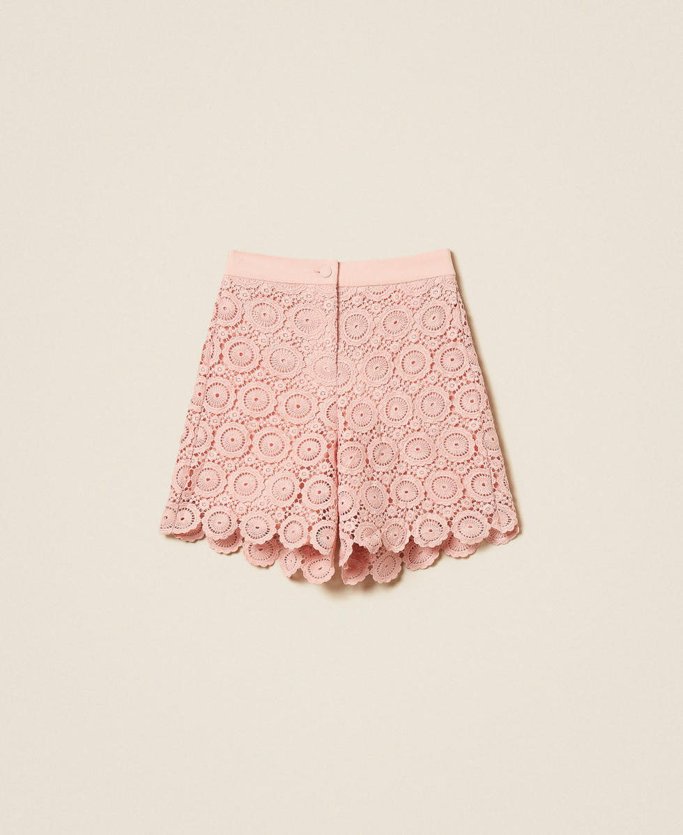 Macram&eacute; lace shorts
