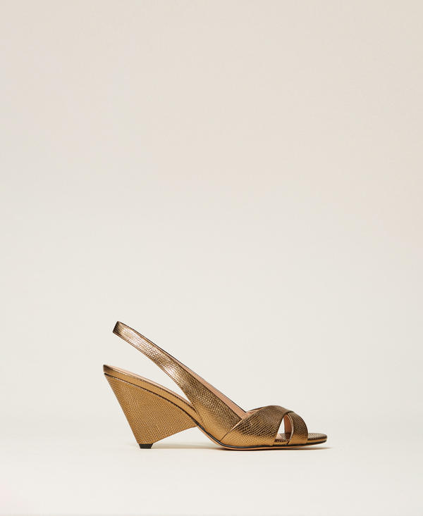 Sandale aus Metallic-Leder