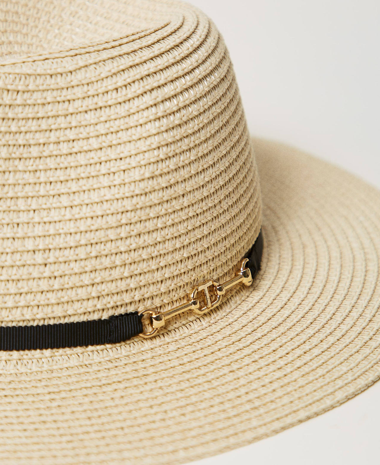 Hat with Oval T clasp Straw Woman 251TA4290_00193_02