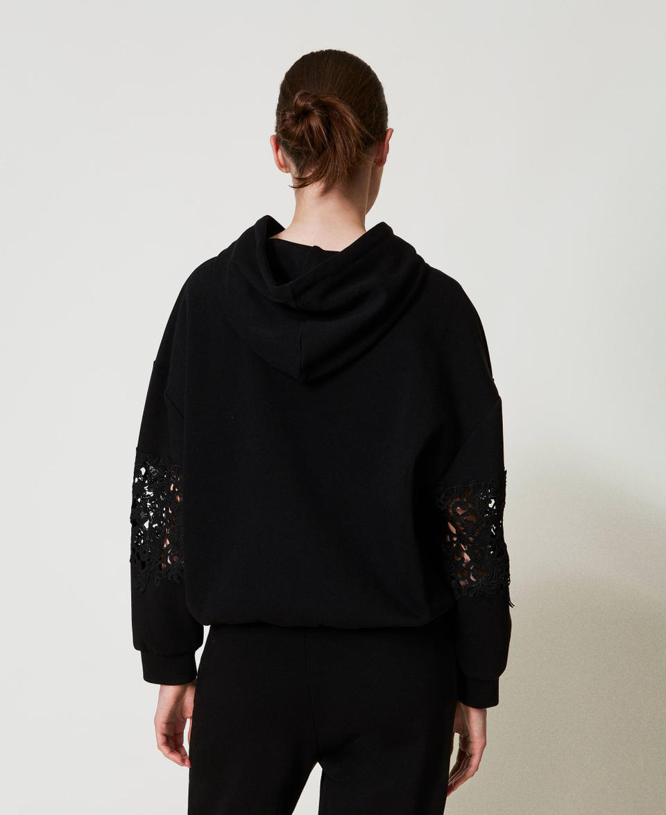 Hoodie with macramé Black Woman 251TP2700_00006_03