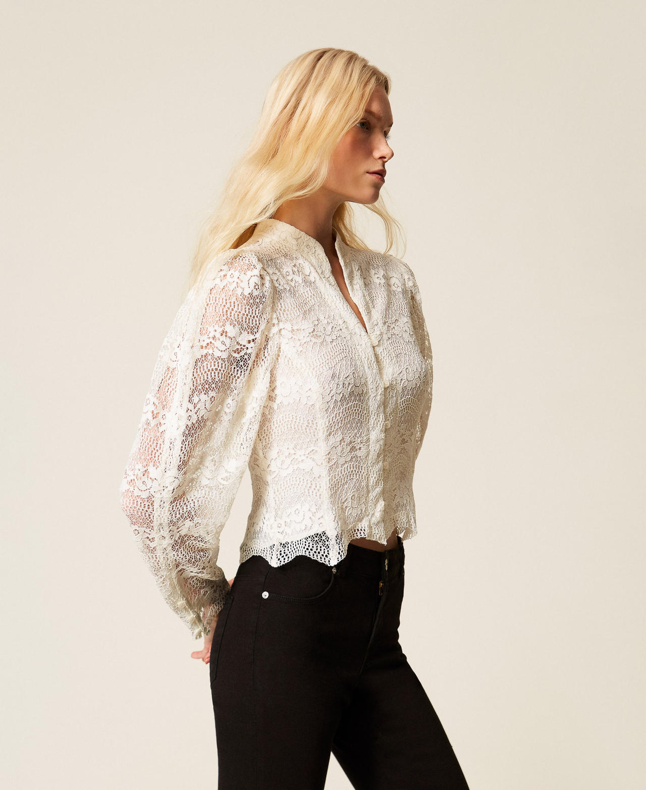 Macram&eacute; lace jacket Mother Of Pearl Woman 261TP2902_00059_02