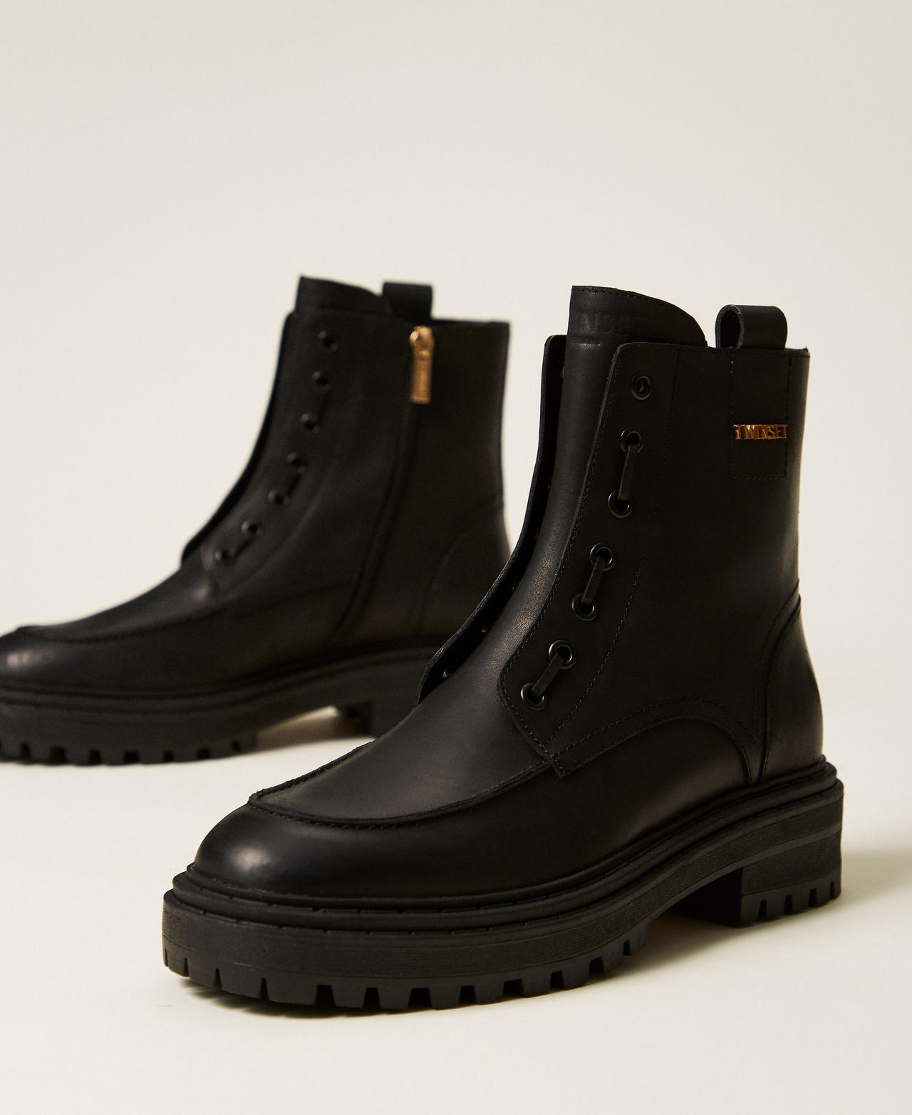 Leather chunky boots with logo Black Woman 252TCP184_00006_02