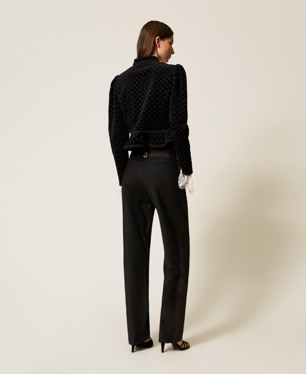 Pantalon couture avec bandes en satin