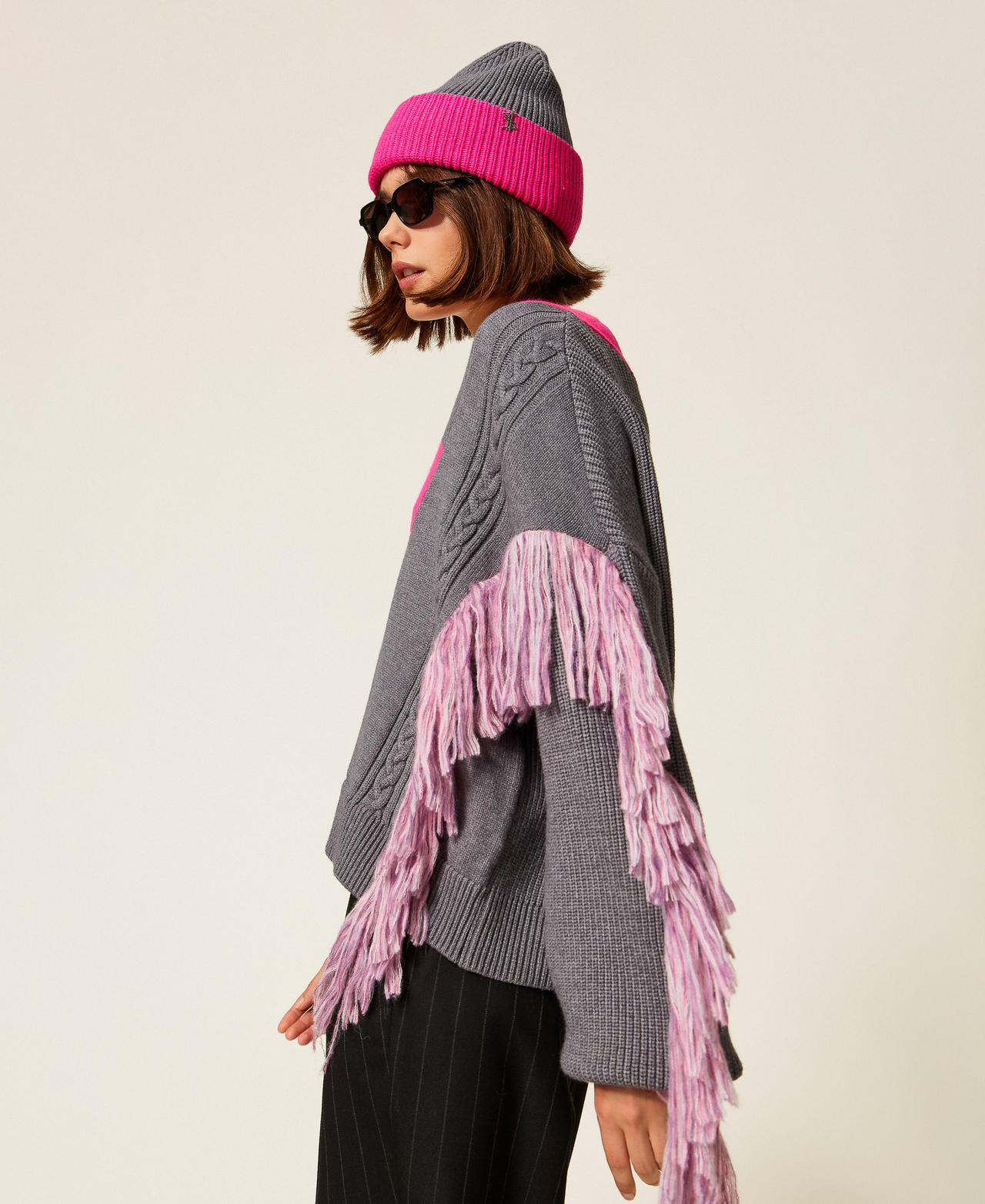 MYFO jumper with fringes and cable knit details Two tone Mid Grey Melange/Fluorescent Pink Woman 252AQ3030_13016_02
