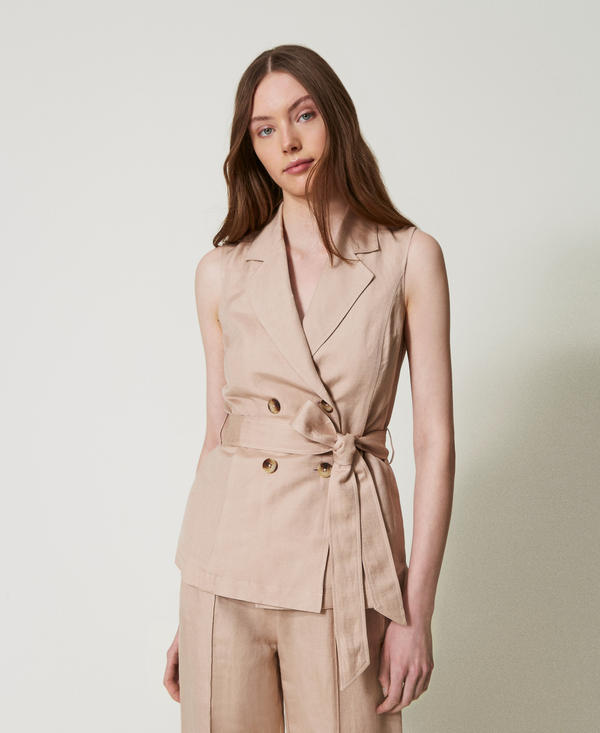 Gilet en lin mélangé avec ceinture