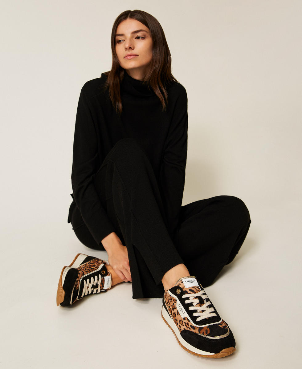Baskets en cuir avec d&eacute;tails contrast&eacute;s Imprim&eacute; L&eacute;opard Femme 252TCP028_12624_T0