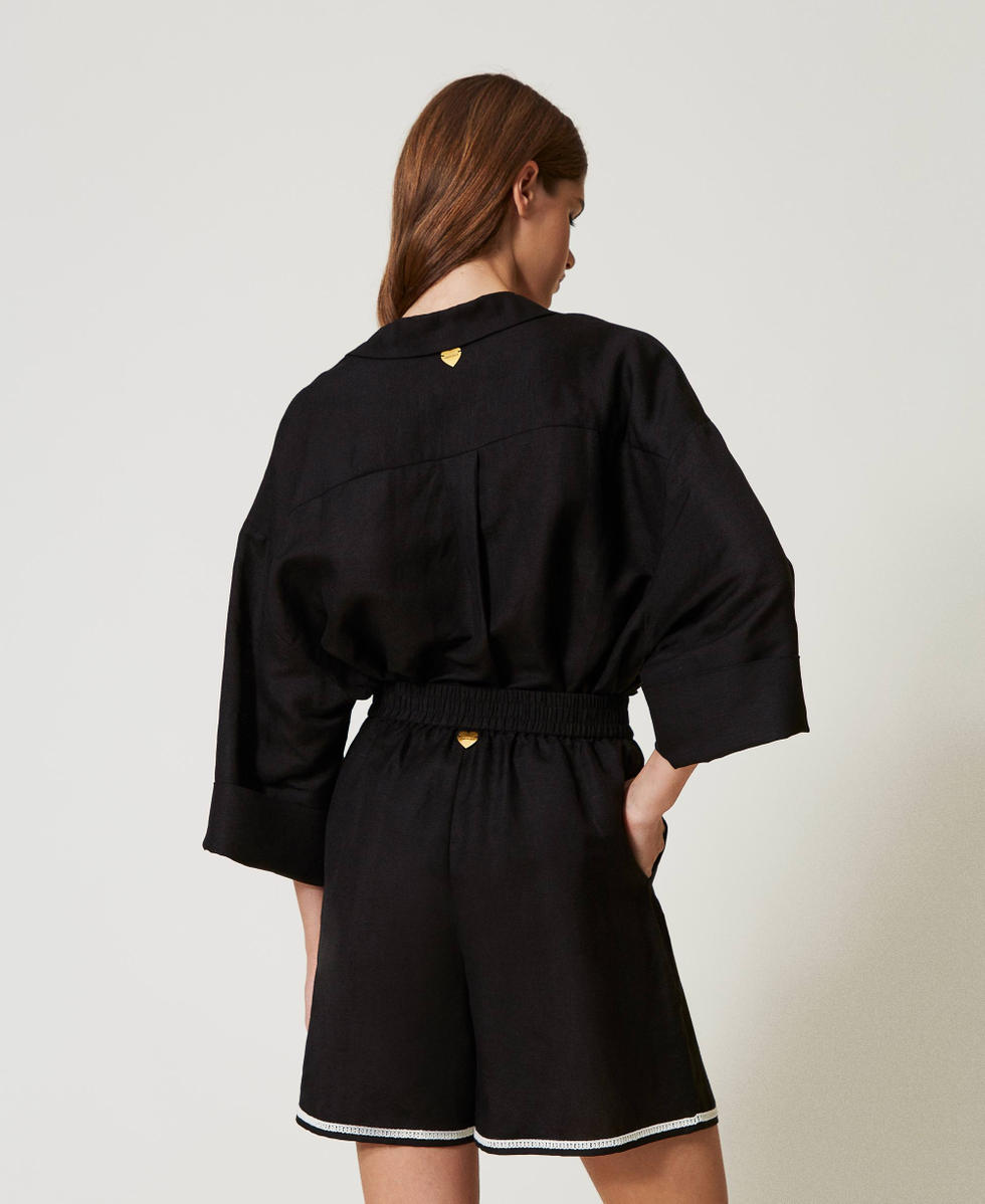 Linen blend shorts with embroidery Bicolour Black / Mother-of-pearl White Woman 251LB2FDD_02710_03