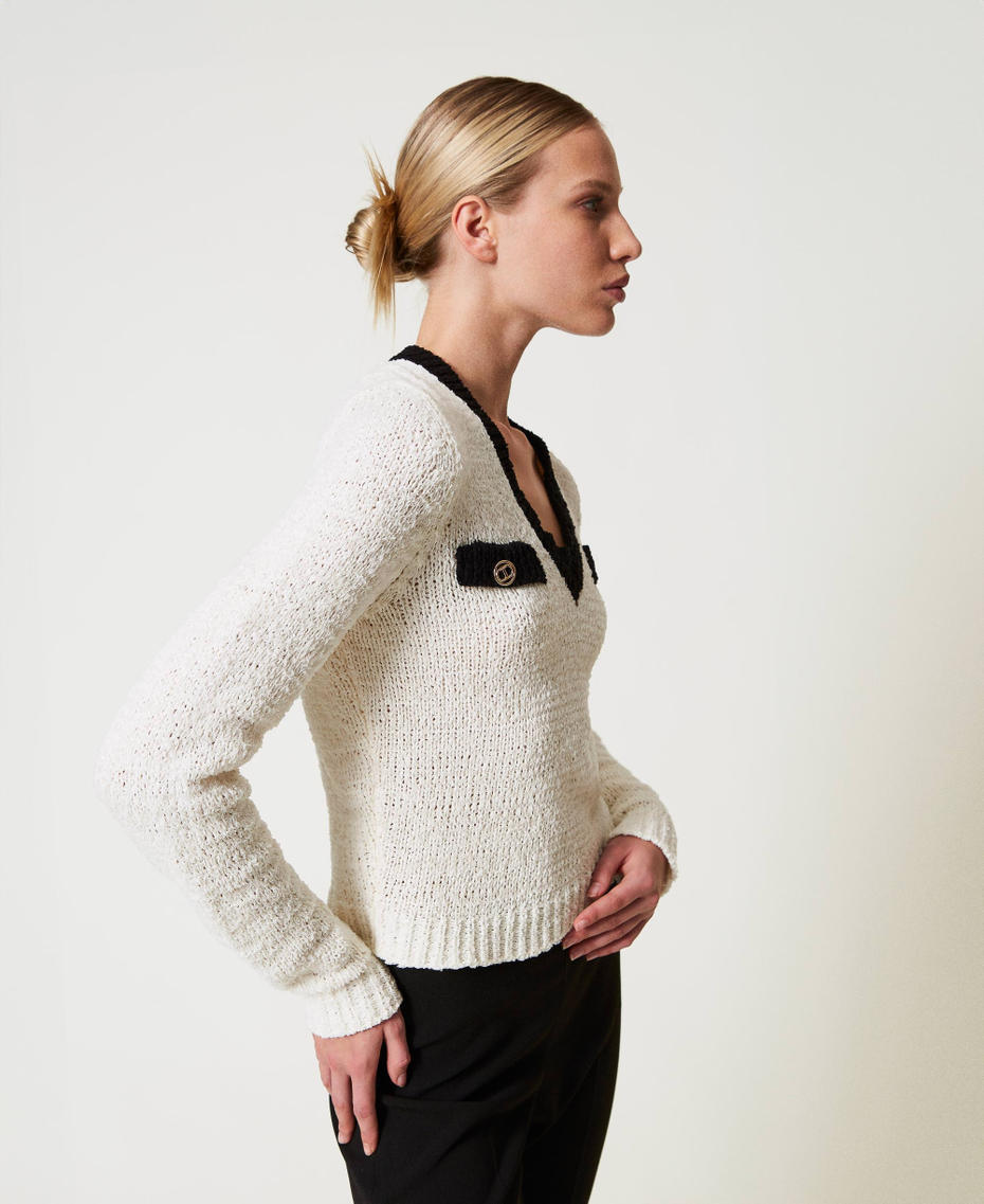 Jumper with Oval T buttons Bicolour "Snow" White / Black Woman 251TP3444_03711_03