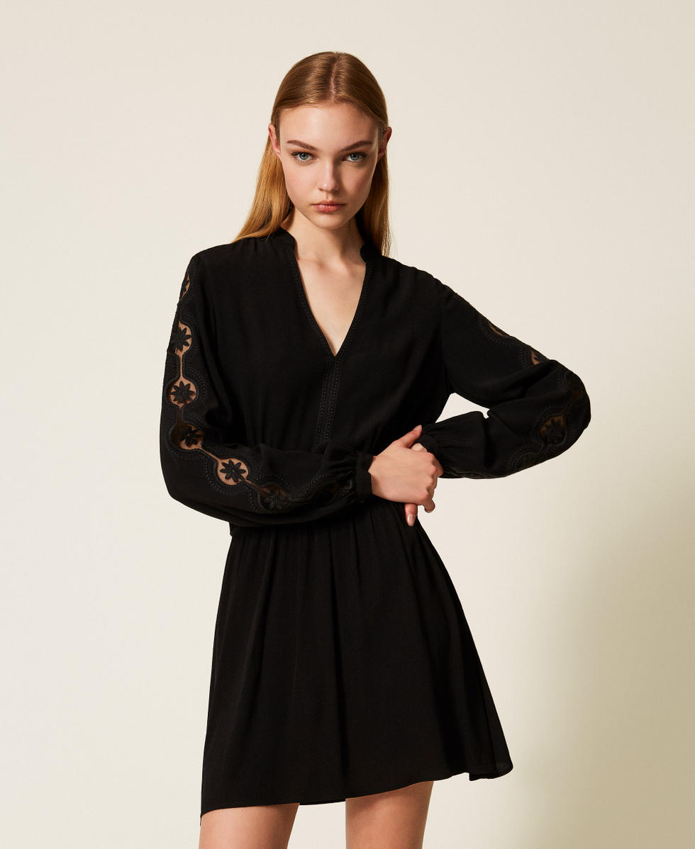 Abito corto in cr&ecirc;pe con ricamo Nero Donna 252TP2150_00006_01