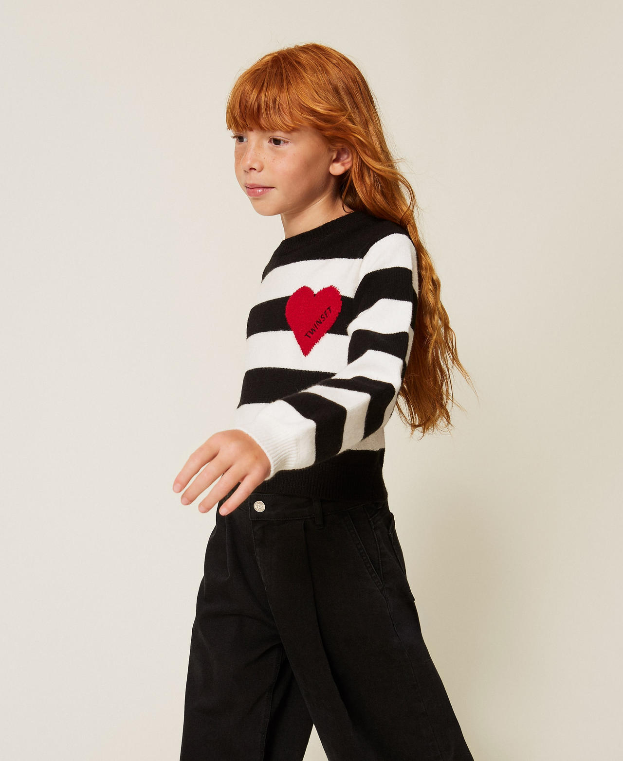Striped jumper with heart and logo Black/"Snow" White/"Magenta" Heart Red Stripes Girl 262GJ3042_13776_02