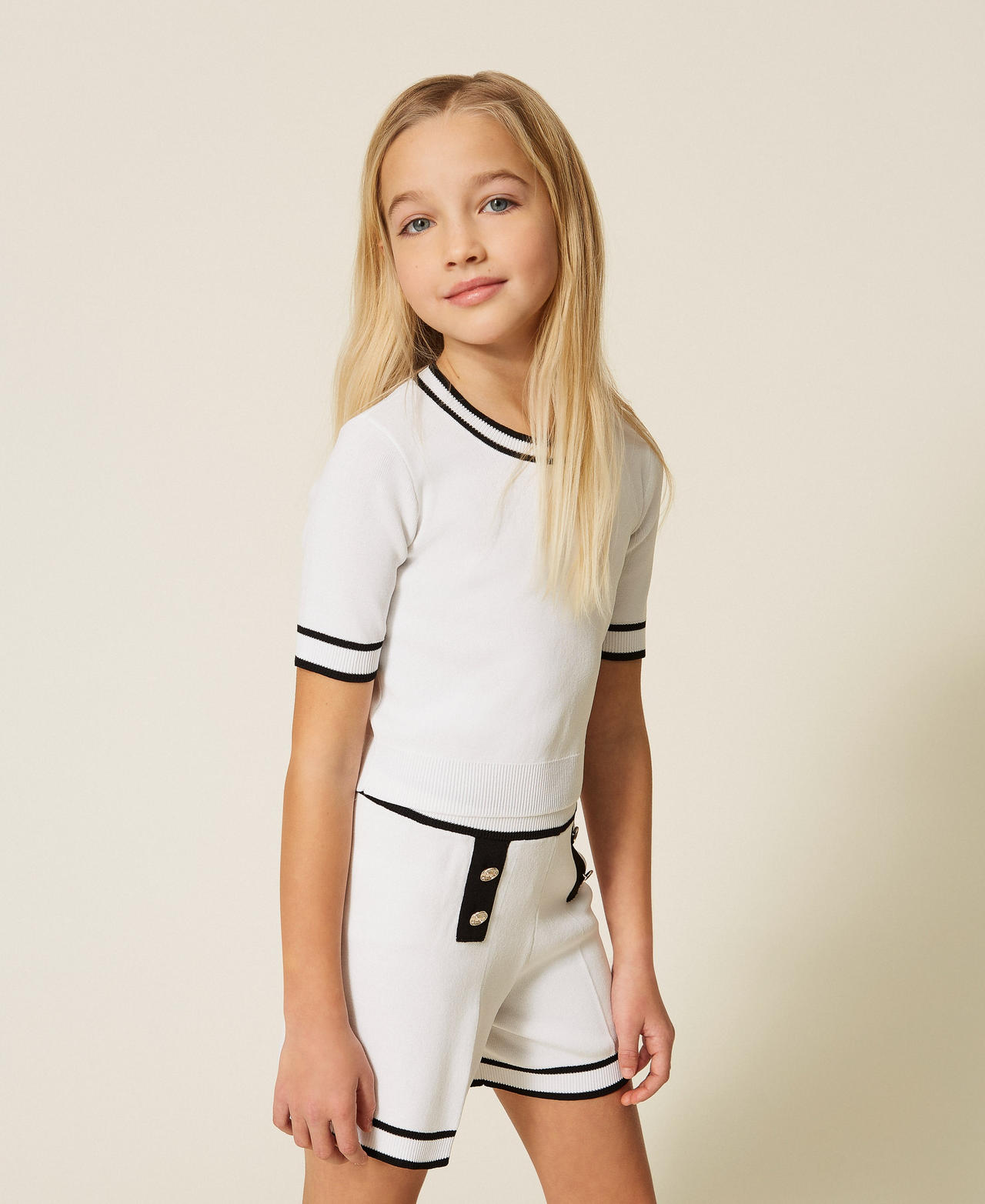 Pull et short en maille avec bords Bicolore Blanc Cass&eacute;/Noir Fille 261GJ3070_13203_01
