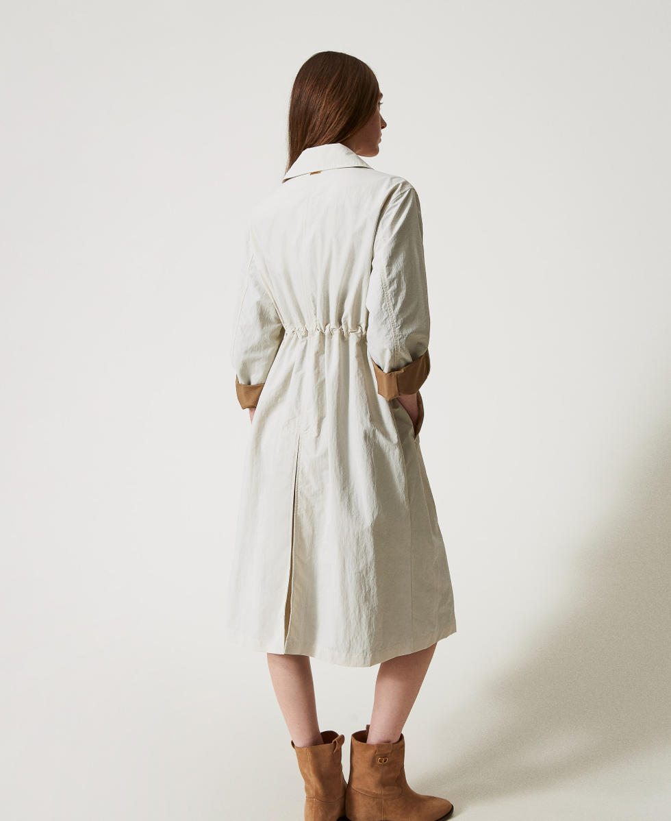 Langer Parka aus Nylon Beige Frau 251LL2TAA_00003_03