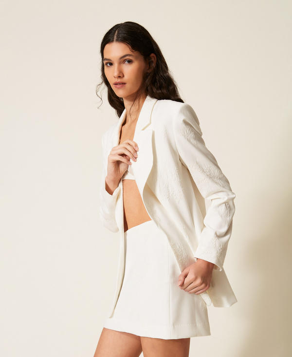 Embroidered miniskirt