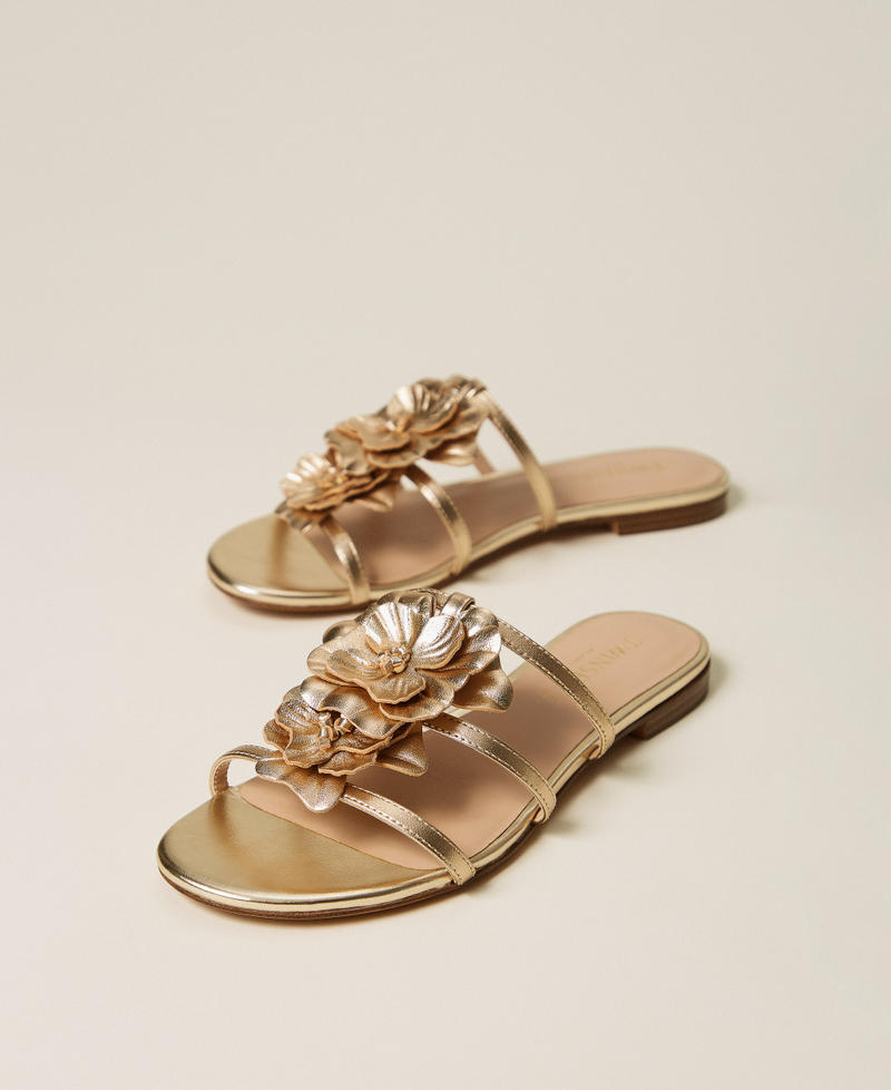 Flat leather sandals with flower Yellow Gold Woman 261TGT084_10366_02